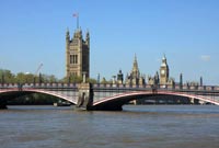 Мост Ламберта и Парламент Великобритании